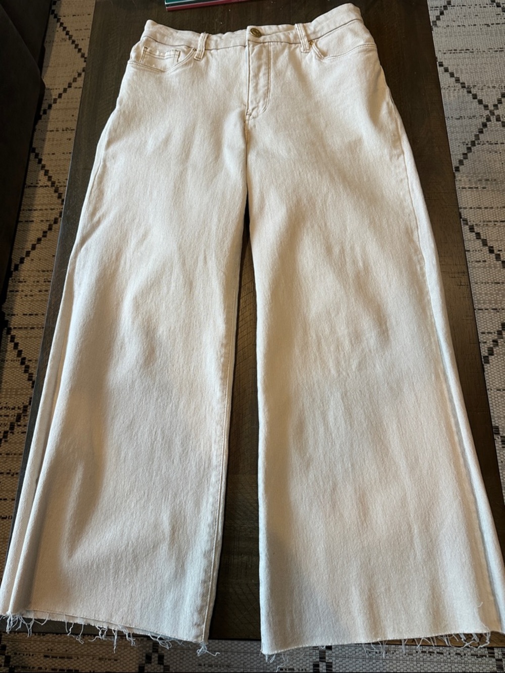 White Wide-Leg Women's Jeans